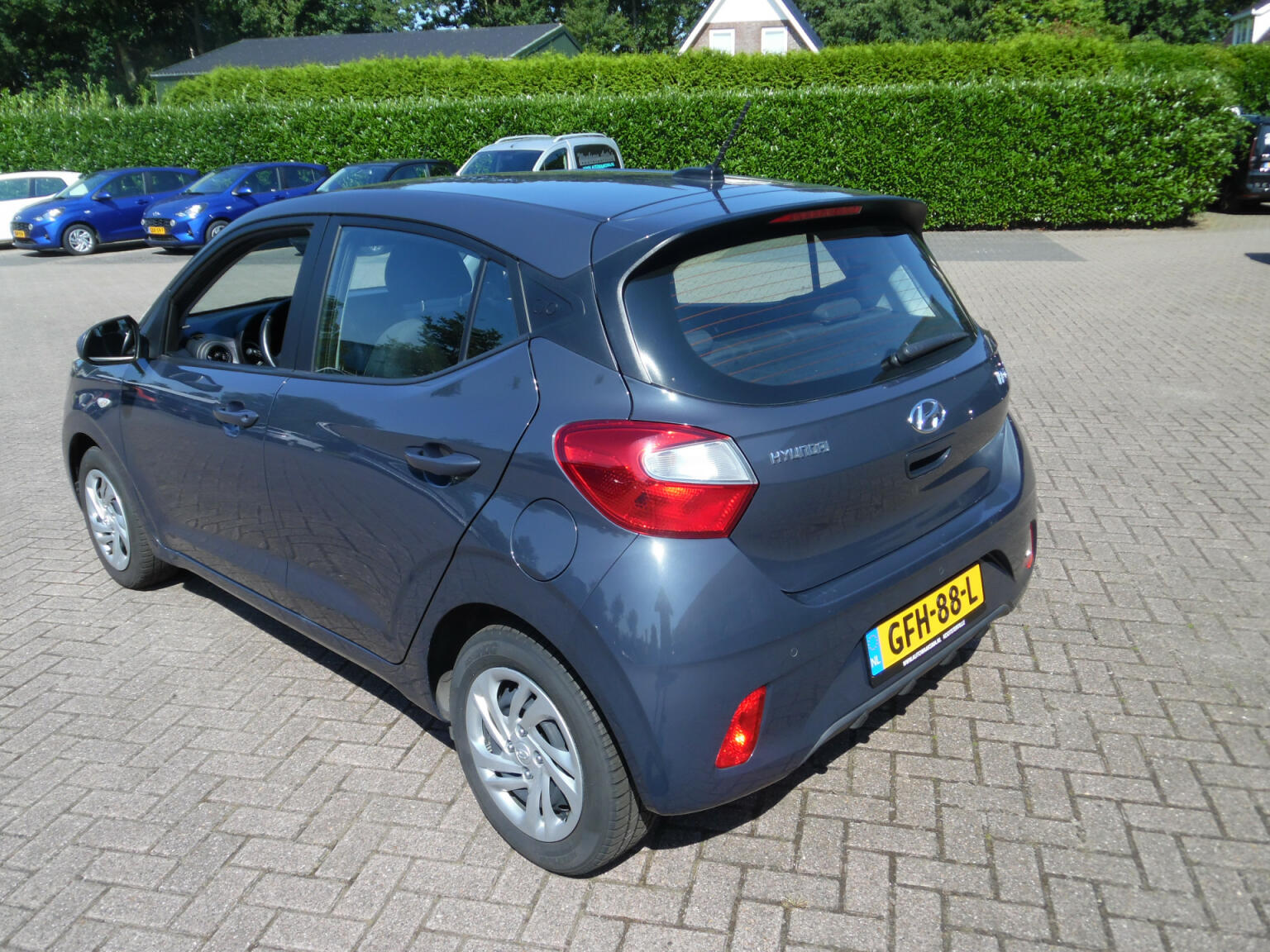 Hyundai-i10-4